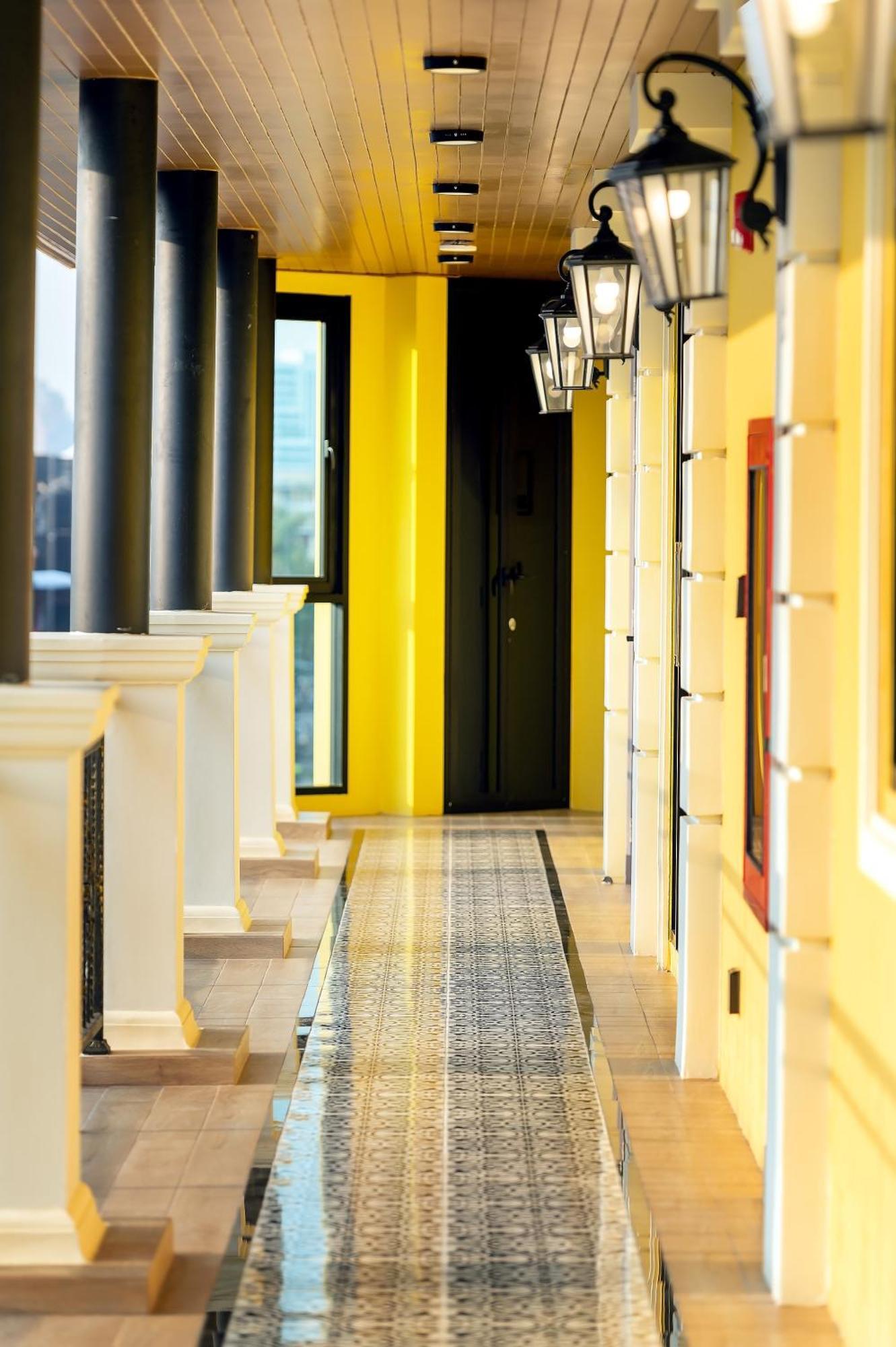 Хостел Phra Nakhon Poshtel Бангкок Экстерьер фото